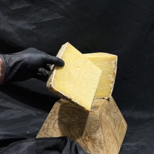 Cantal Entre Deux 250g